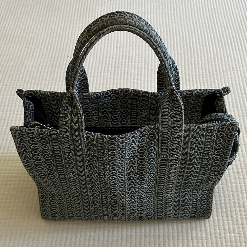 Marc Jacobs Medium Canvas Tote Bag - Denim Monogram
